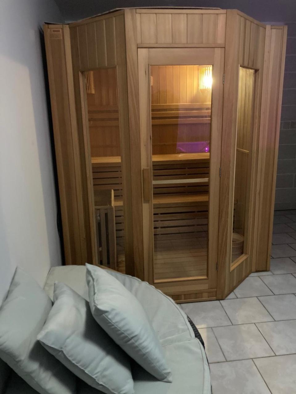 Aparthotel Des 2 Caps อ็องเบลอเติซ ภายนอก รูปภาพ